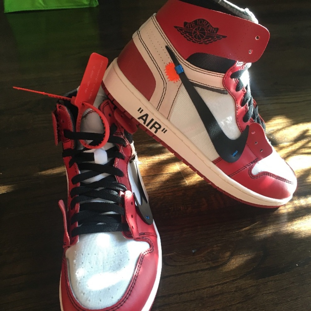 Off-White Jordan 1 Chicago